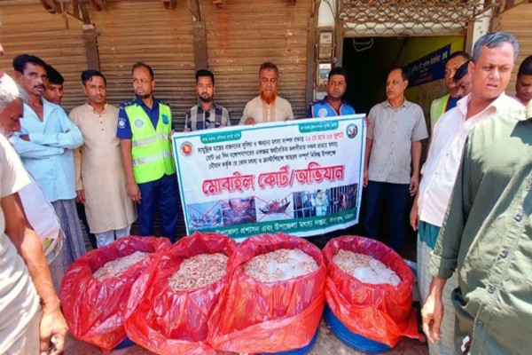 নিষেধাজ্ঞা অমান্য করে মাছ শিকার, সীতাকুণ্ডে ৩৬০ কেজি সামুদ্রিক মাছ জব্দ